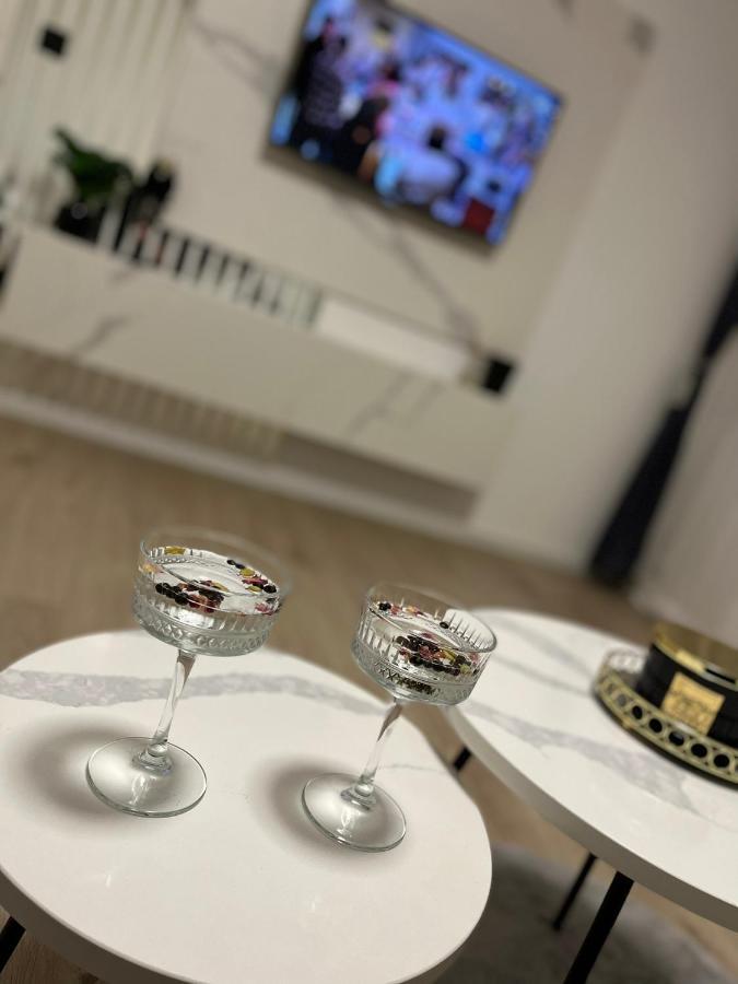 卡尔洛瓦茨Apartman Gold Maris公寓 外观 照片