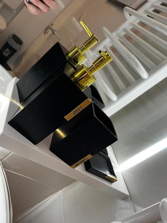 卡尔洛瓦茨Apartman Gold Maris公寓 外观 照片